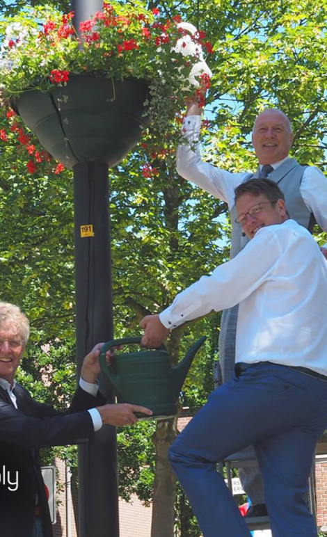 hanging-baskets-geschonken-ondernemers-vlaardingen-holy